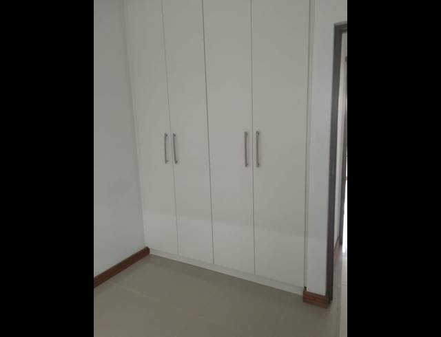 2 BEDROOM APARTMENT FOR SALE IN UMHLANGA RIDGE